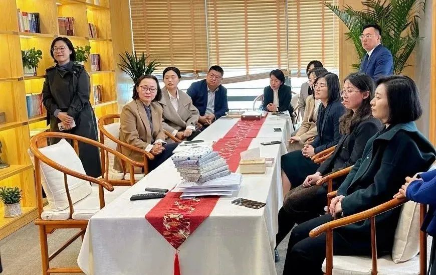 64599e856111f.jpg c45a852955179ab158908412e85fadae.jpg